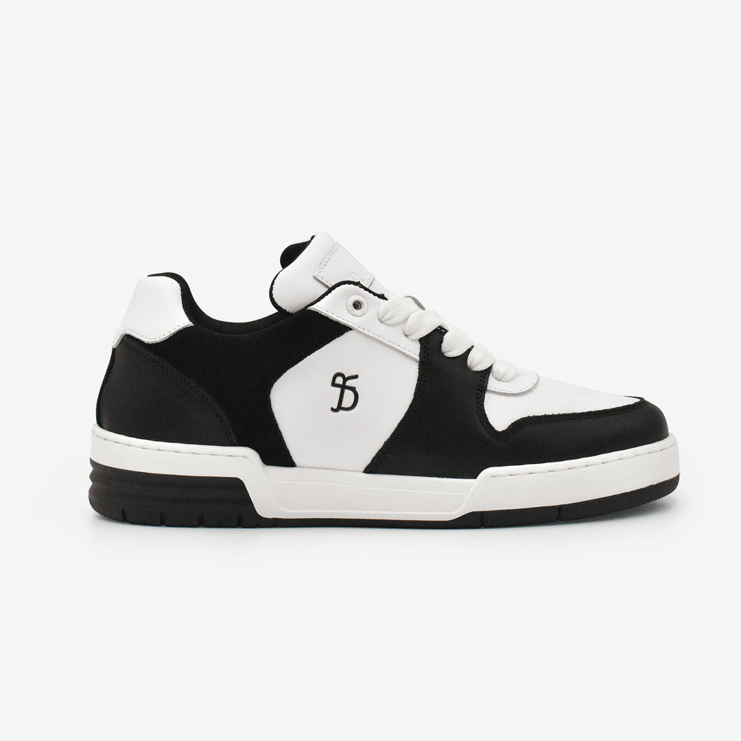 D98 - Black/White