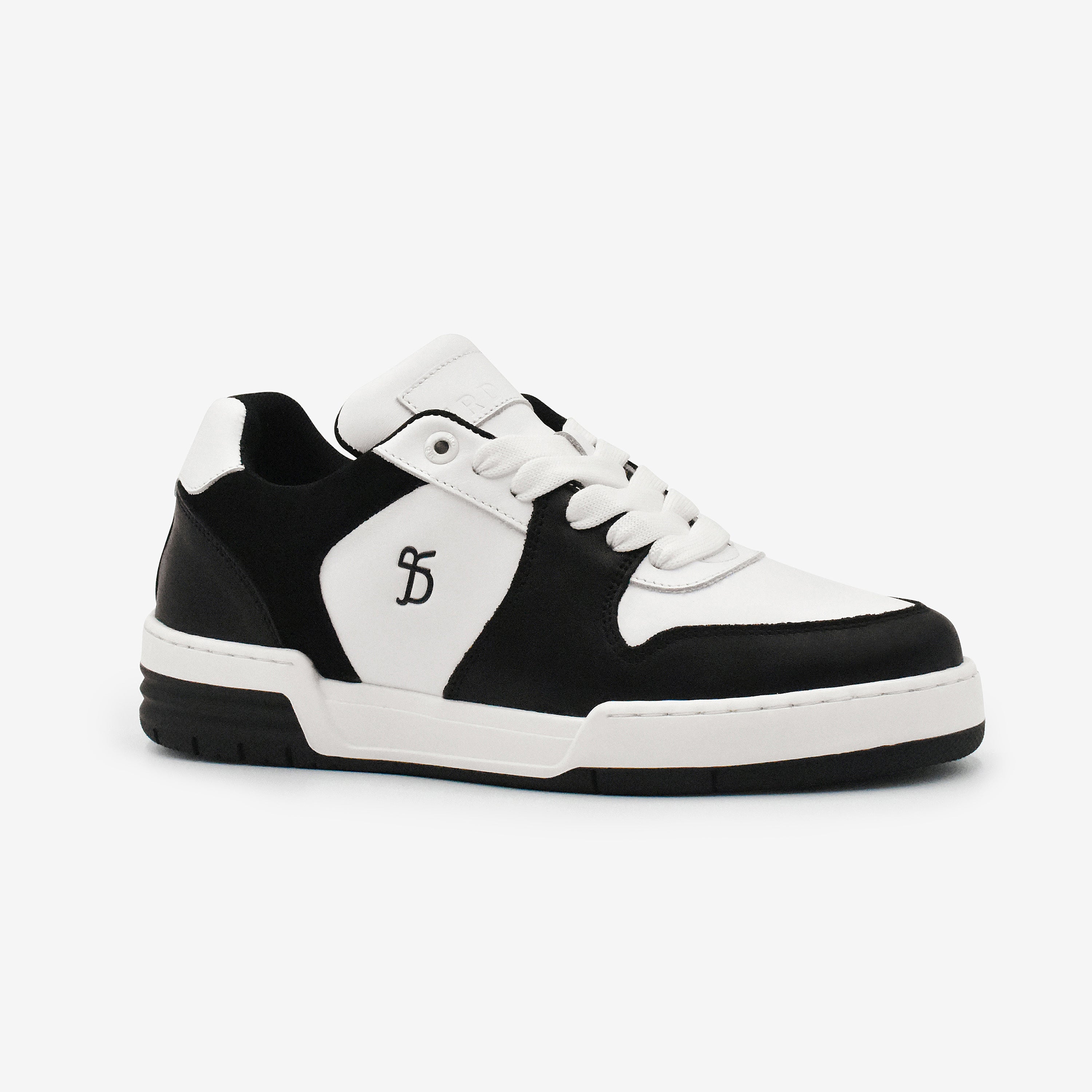 D98 - Black/White