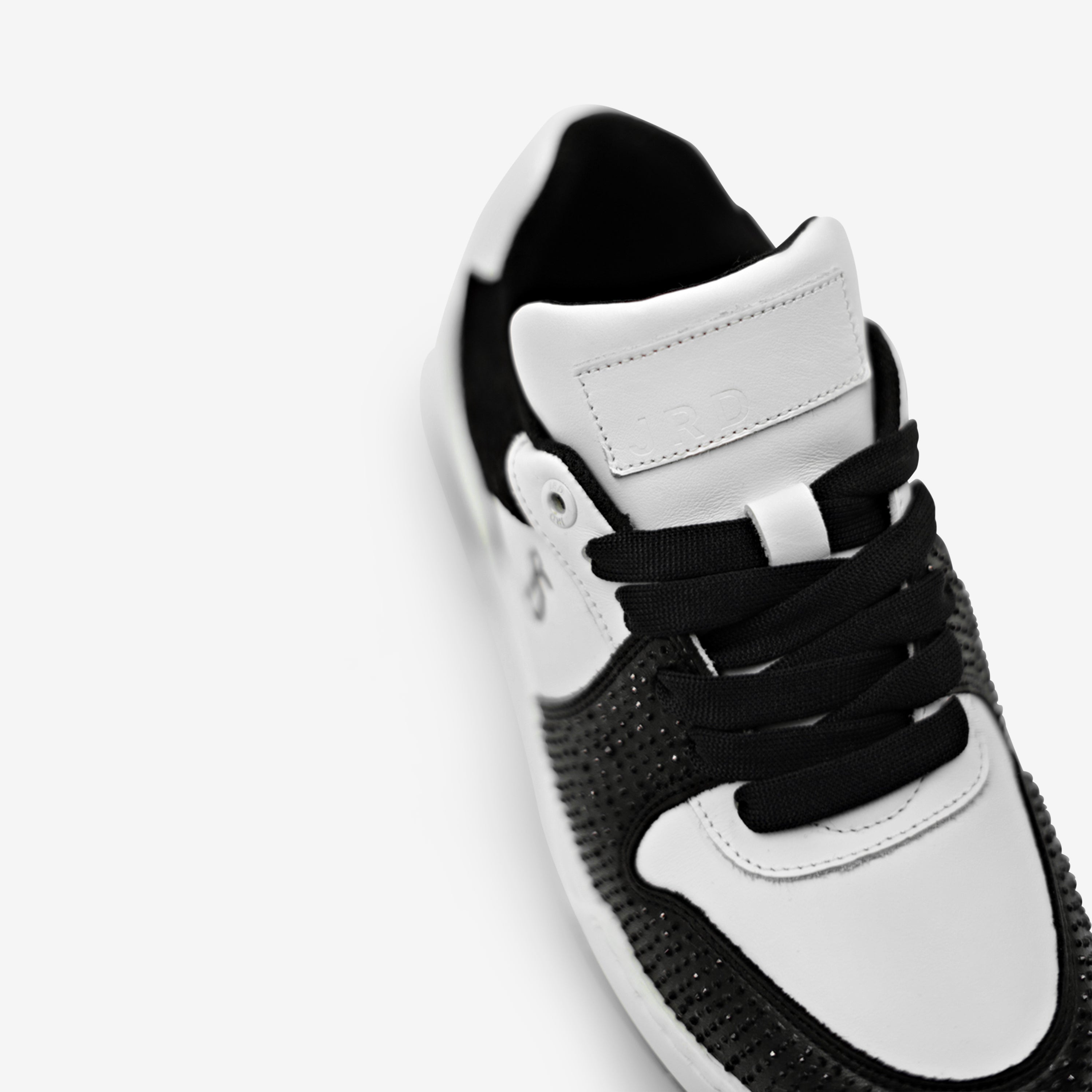 D98 Embellished - Black/White