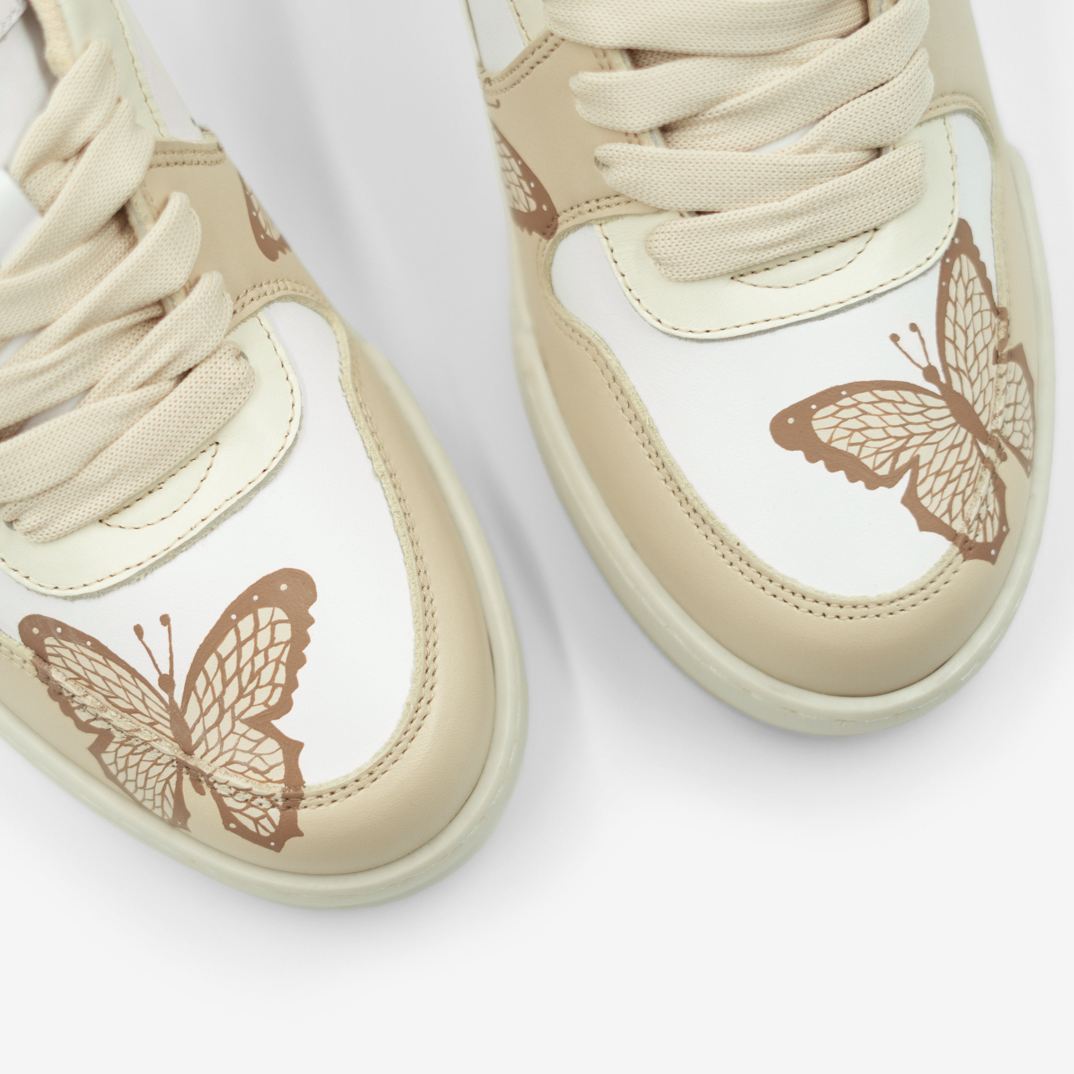 D98 Butterfly - Mocha